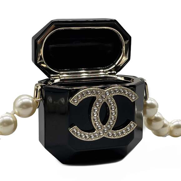 CHANEL - B21 A Airpod CC Acylic Case / Faux Pearl and Chain Layered Necklace - Picture 8 of 11